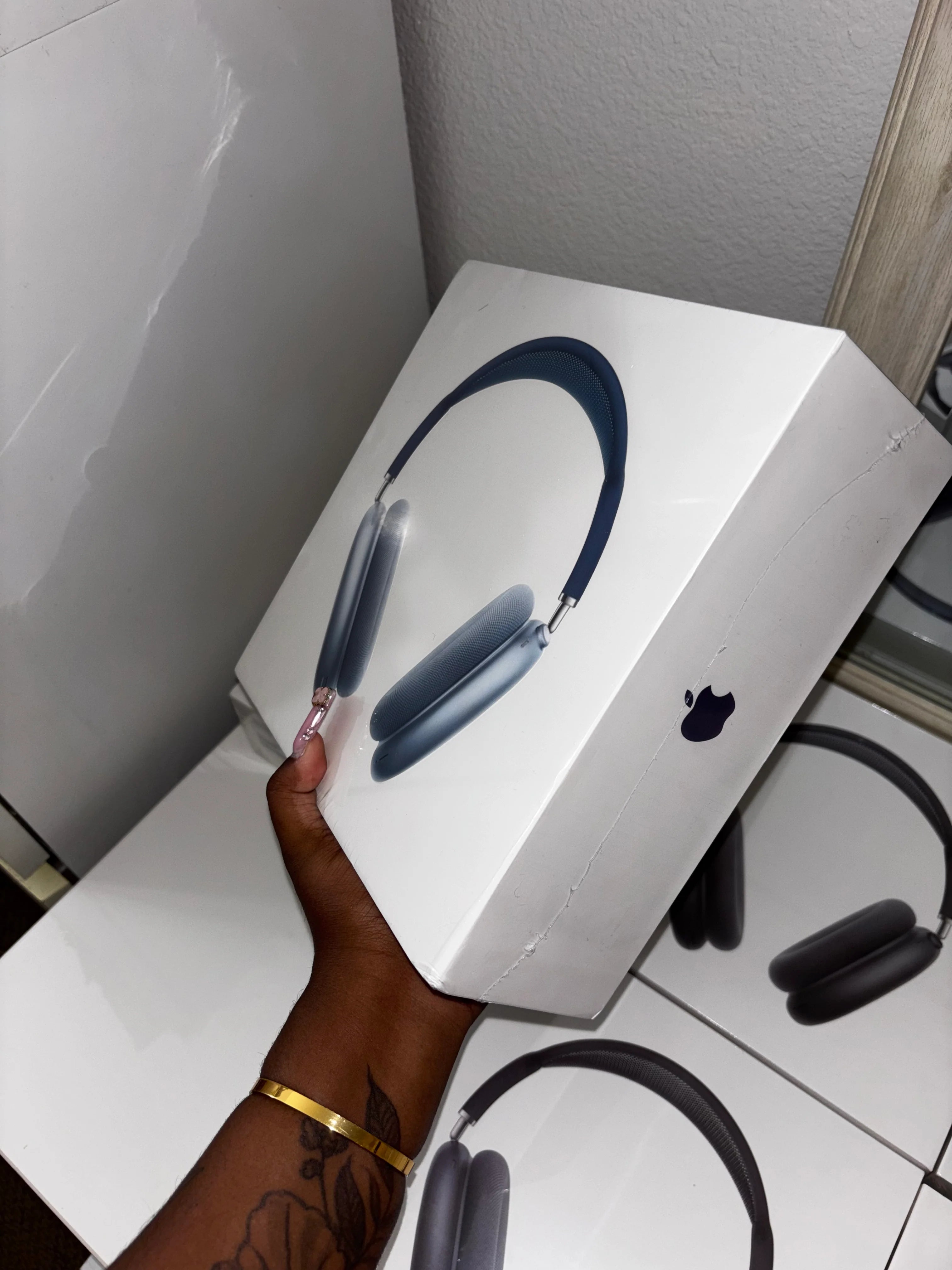 AirPod maxes