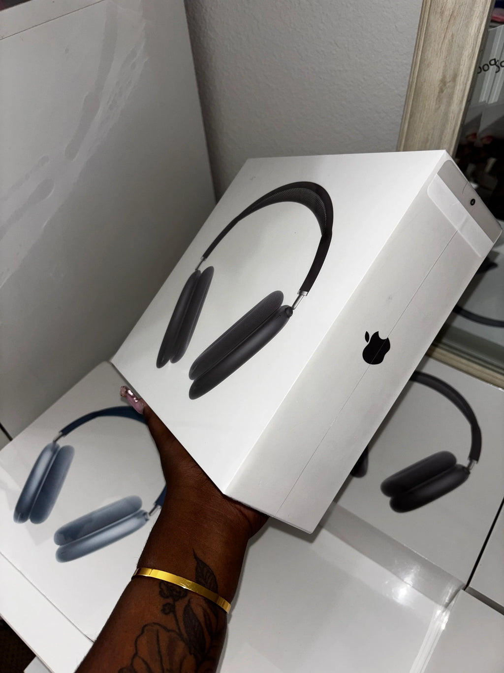 AirPod maxes